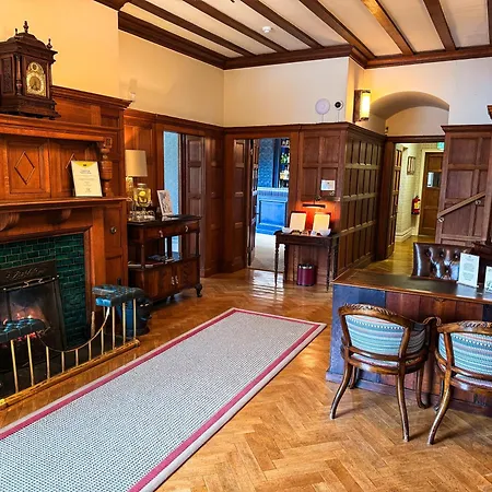 Lindeth Fell 5* Bowness-on-Windermere