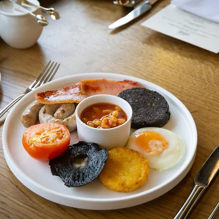 Lindeth Fell 5* Bowness-on-Windermere