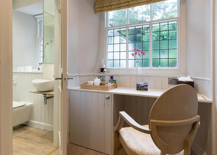 فندق ليندث فيل كونتري هاوس 5*