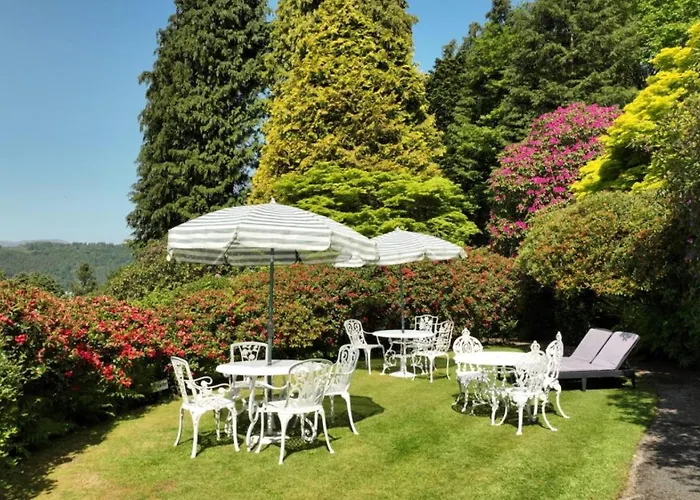 فندق ليندث فيل كونتري هاوس 5*