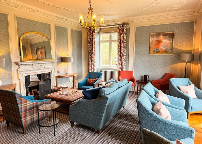 ليندث فيل كونتري هاوس باونيس أون وينديرمير