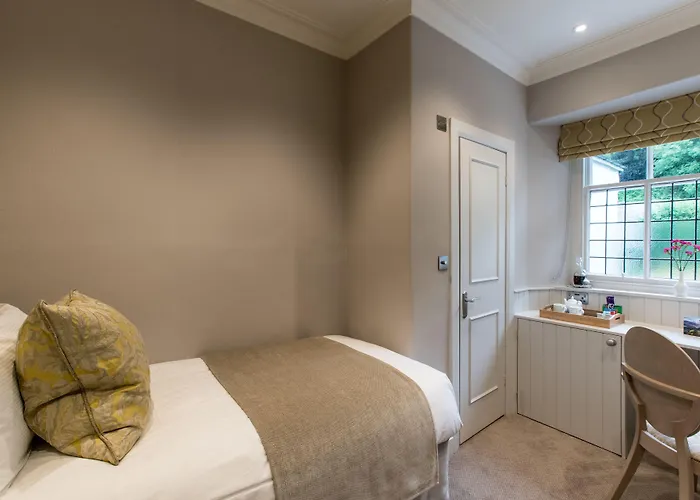 ليندث فيل كونتري هاوس 5*