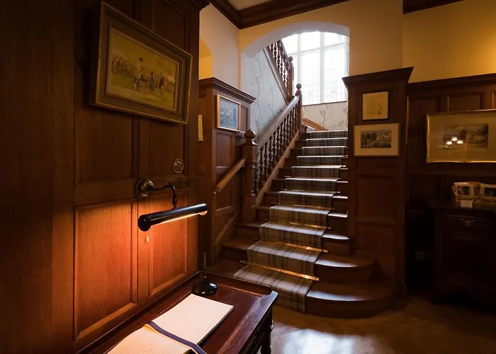 ليندث فيل كونتري هاوس 5* باونيس أون وينديرمير