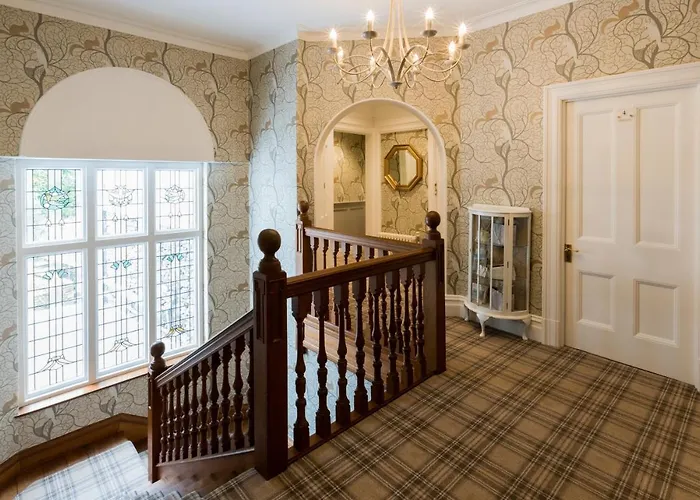 ليندث فيل كونتري هاوس 5* باونيس أون وينديرمير