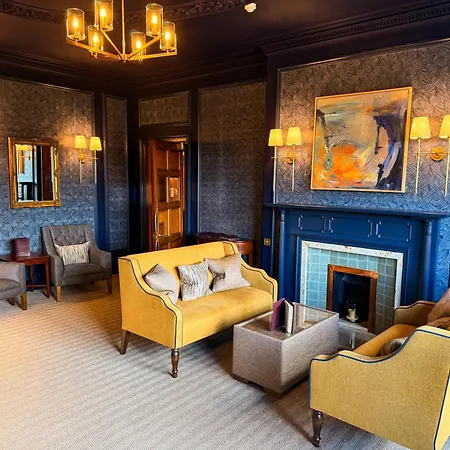 ليندث فيل كونتري هاوس 5*